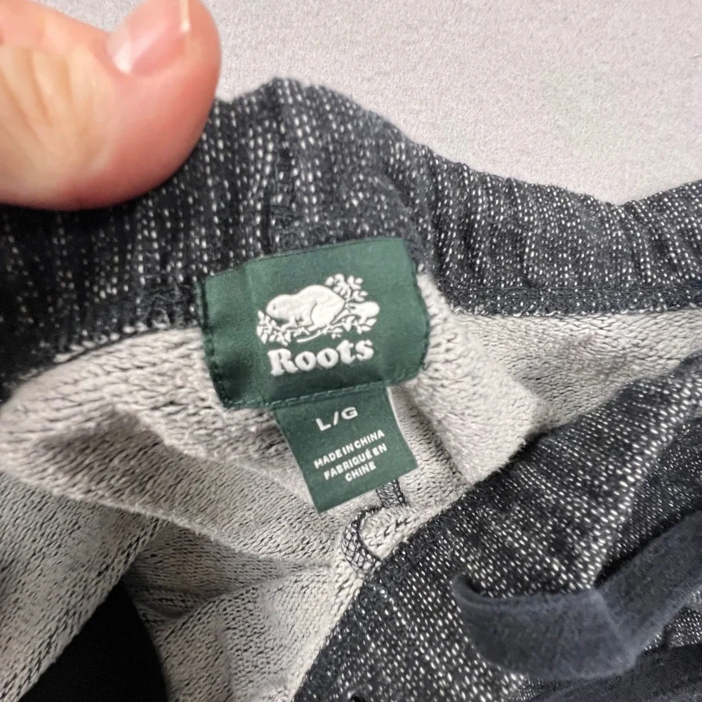 Roots sweatpants dark